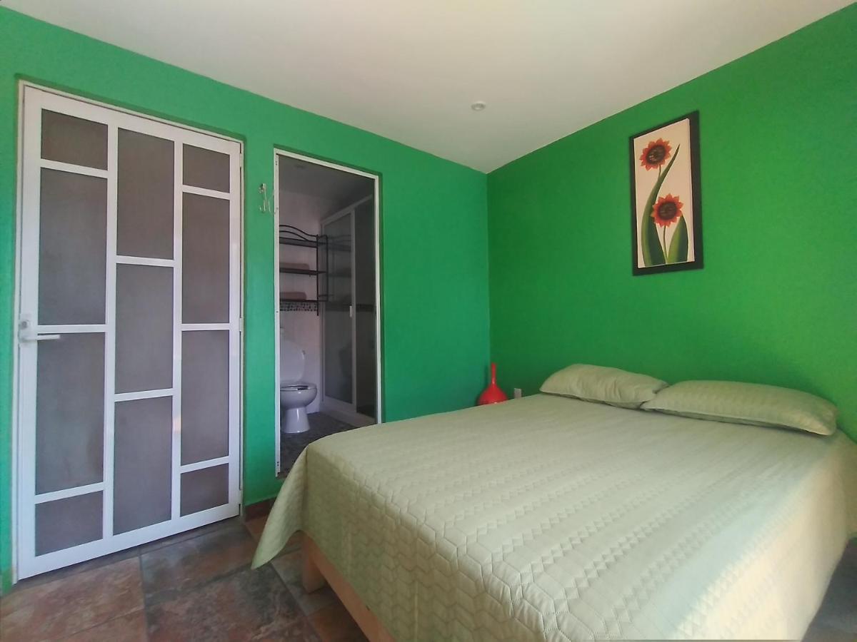 Hospedaje Casa Verde Tepoztlán Esterno foto